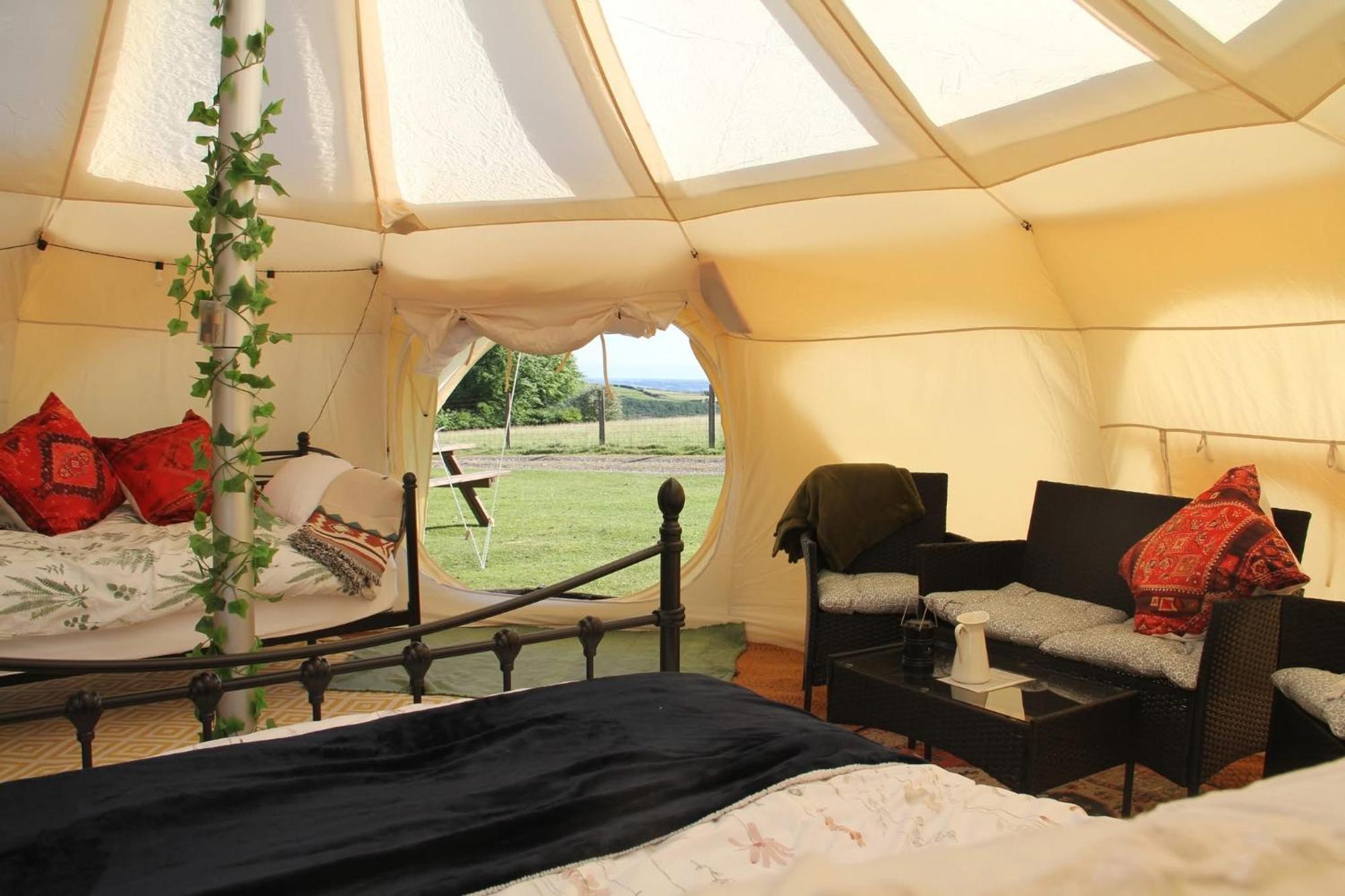 Tal-Y-Fan Farm 6M Stargazer Tent بريدجيند المظهر الخارجي الصورة