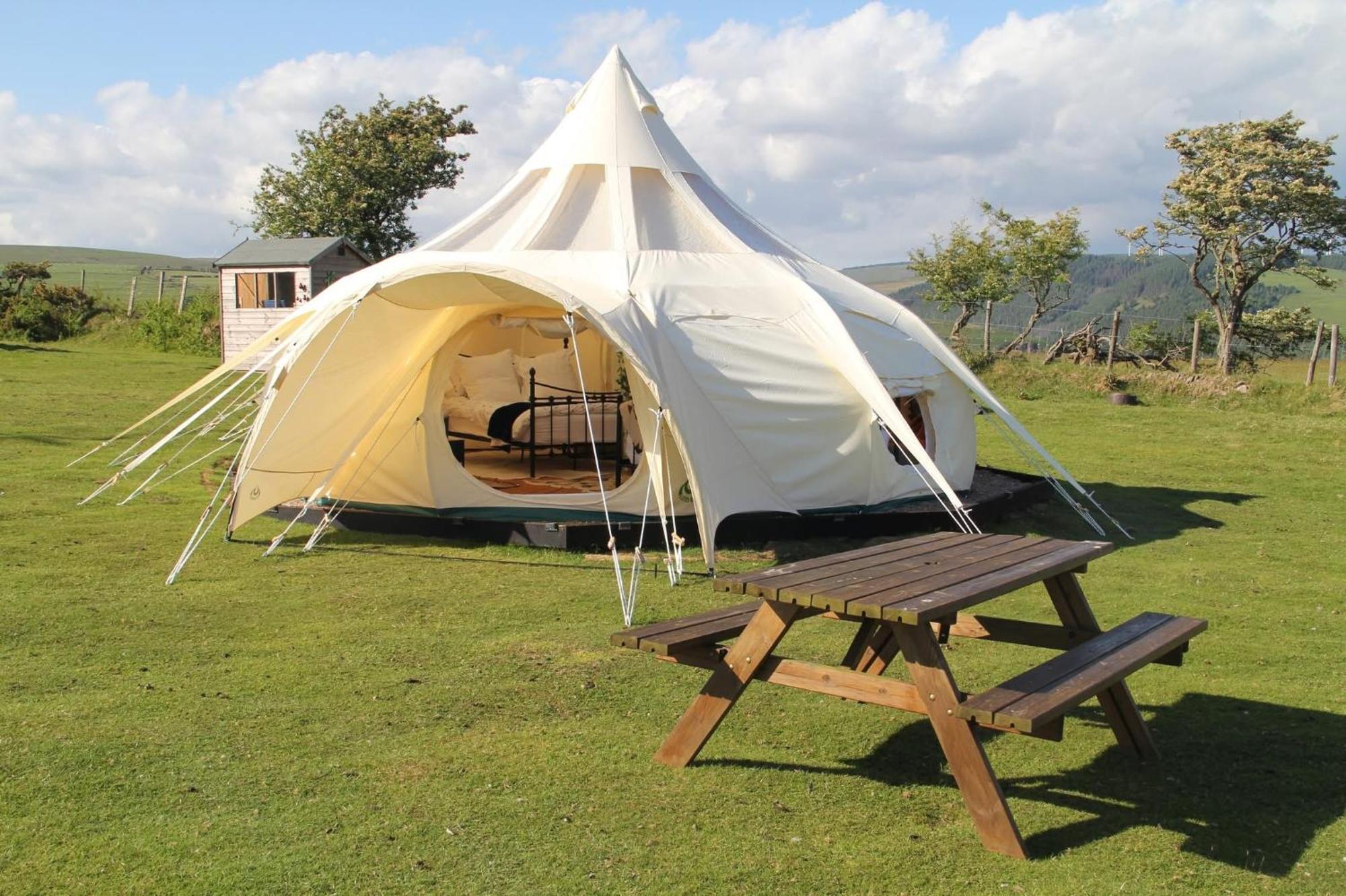 Tal-Y-Fan Farm 6M Stargazer Tent بريدجيند المظهر الخارجي الصورة